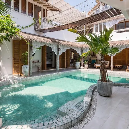Lory'S Home Bangkok Exterior photo