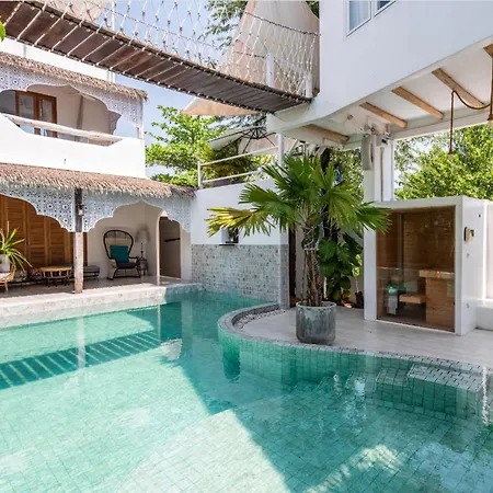 Lory'S Home Bangkok Exterior photo
